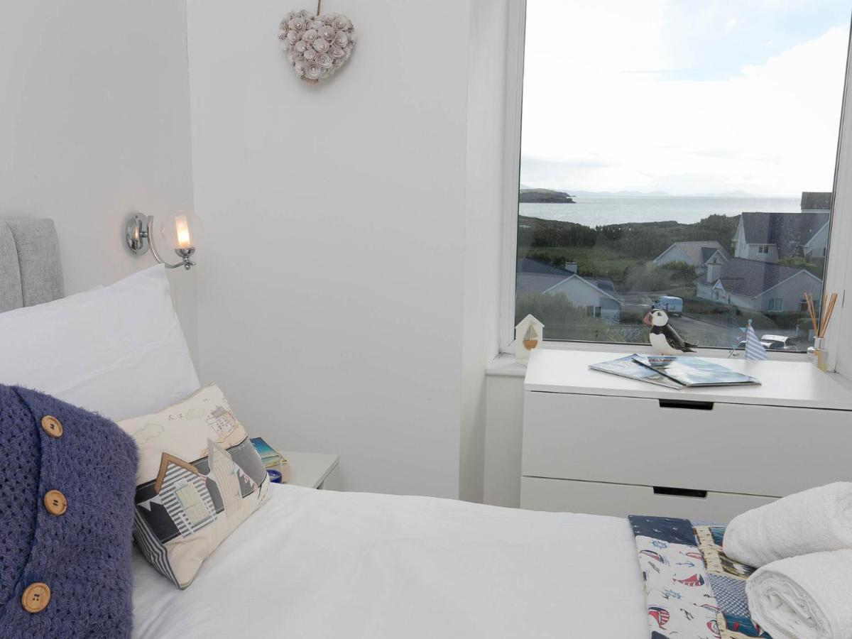 Pass The Keys Modern 2 Bedroom Apartment With Stunning Sea Views Trearddur Exterior photo