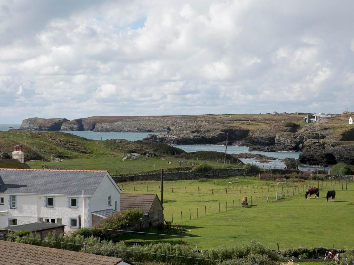 Pass The Keys Modern 2 Bedroom Apartment With Stunning Sea Views Trearddur Exterior photo