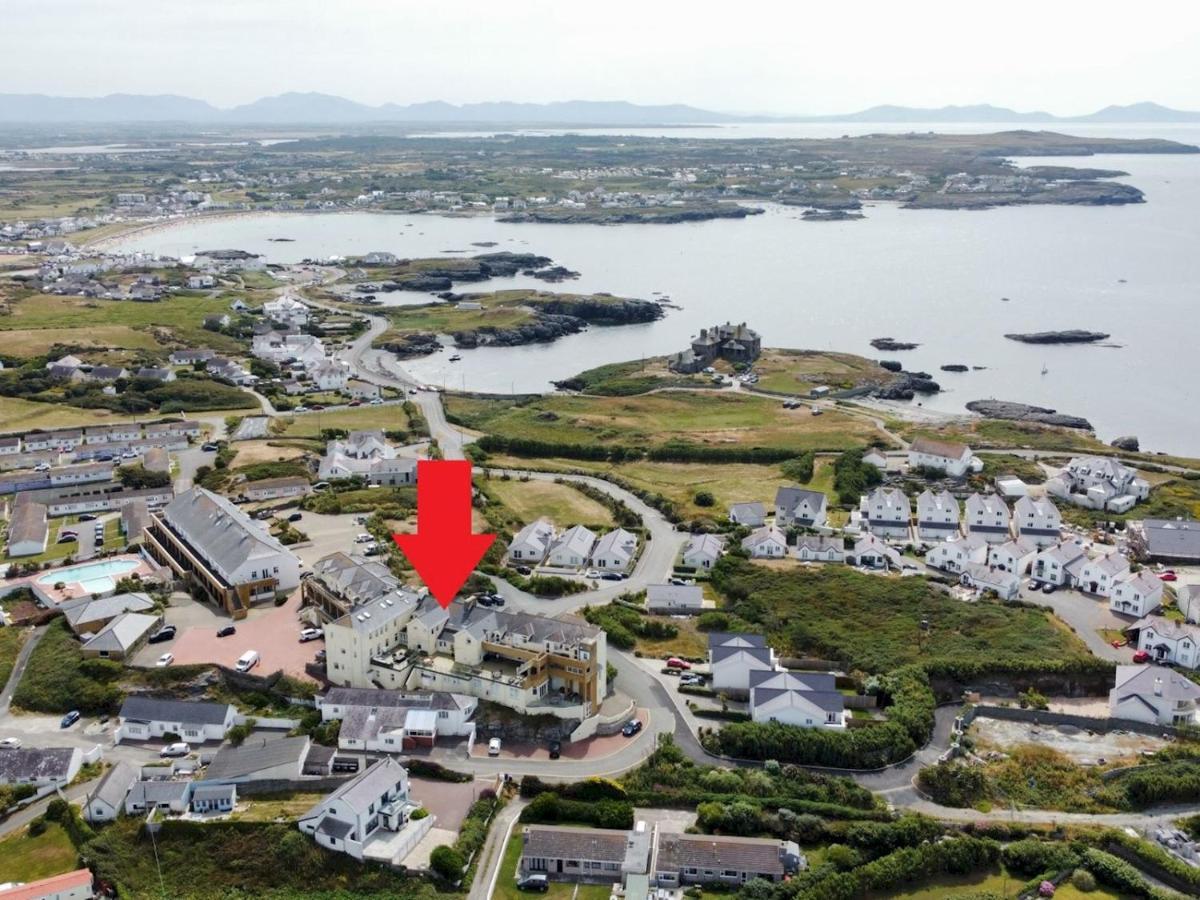 Pass The Keys Modern 2 Bedroom Apartment With Stunning Sea Views Trearddur Exterior photo